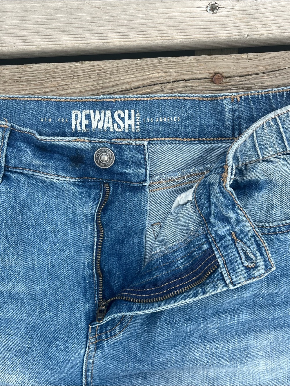 Rewash Cutoff Distressed Denim Jean Shorts Light Blue Size 29 - Picture 4 of 9